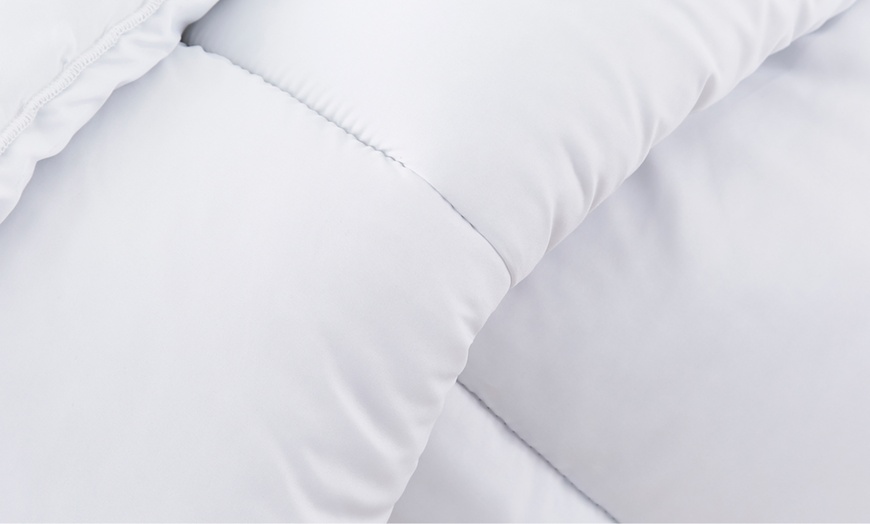 Image 4: Silentnight So Snug Duvet - 13.5 or 15 Tog Warmth
