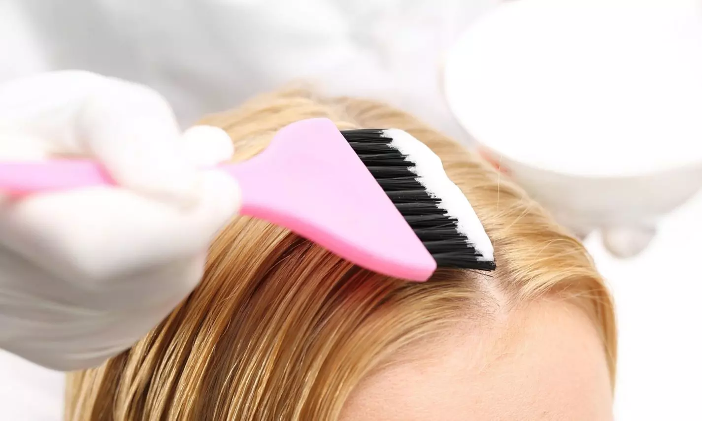 Hasta 41% de dto. en Peluquería - Corte de pelo en Instintes Peluqueria