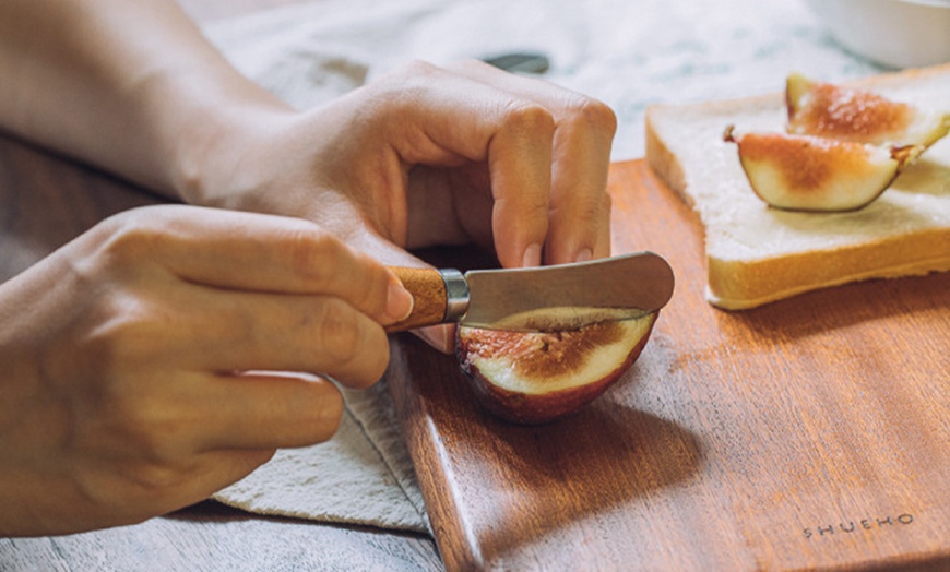 Image 4: Two or Four Standing Butter Knives