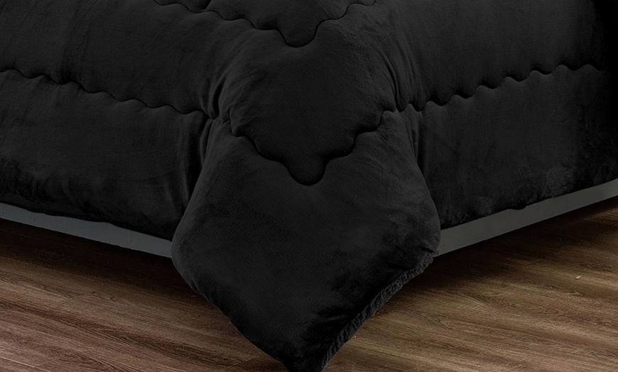 Image 8: Couette double en velours Sherpa