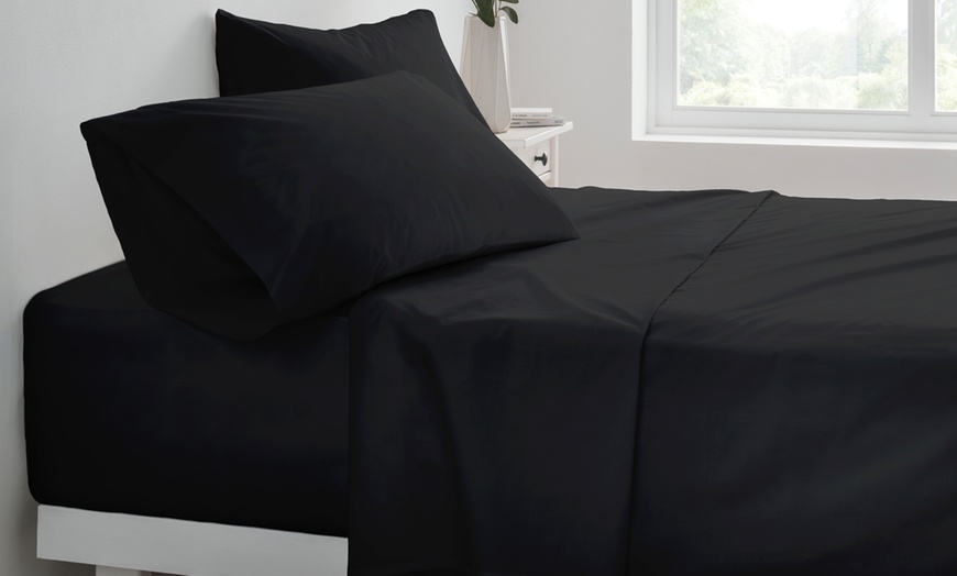 Image 8: Extra-Deep Fitted Sheets