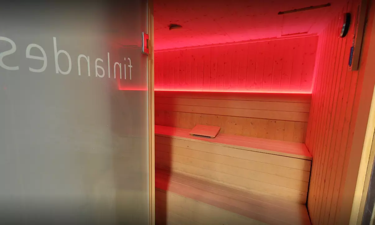 Circuito spa y masaje relajante en Azz Hotel Langre Spa