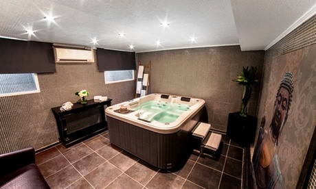 1h30 de spa privatif en duo, avec demi-bouteille de champagne et Friandises, à 65 € à l'Urban Hotel And Spa