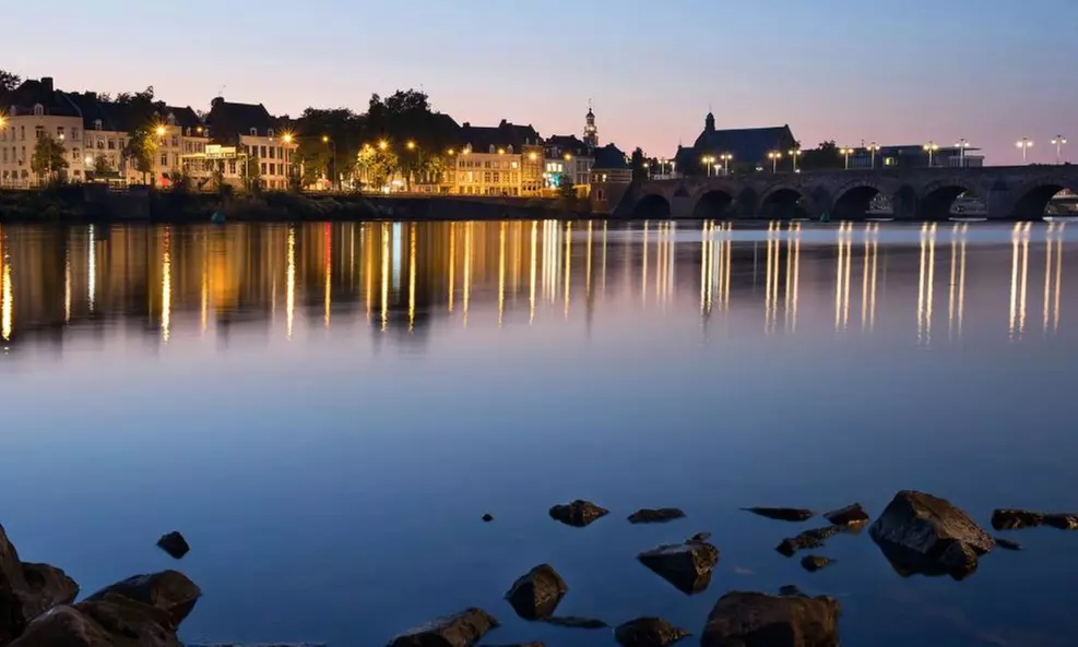 Maastricht: Doppelzimmer mit Frühstück