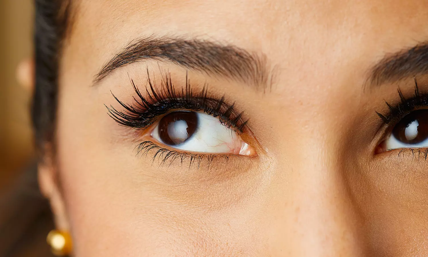 Three or Six Eyebrow Threading Sessions at Eyebrow Design Threading Studio (Up to 50% Off) - Primary Image