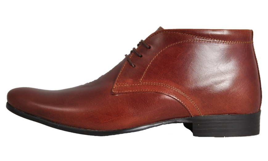 Image 2: Red Tape Men's Leather Boots