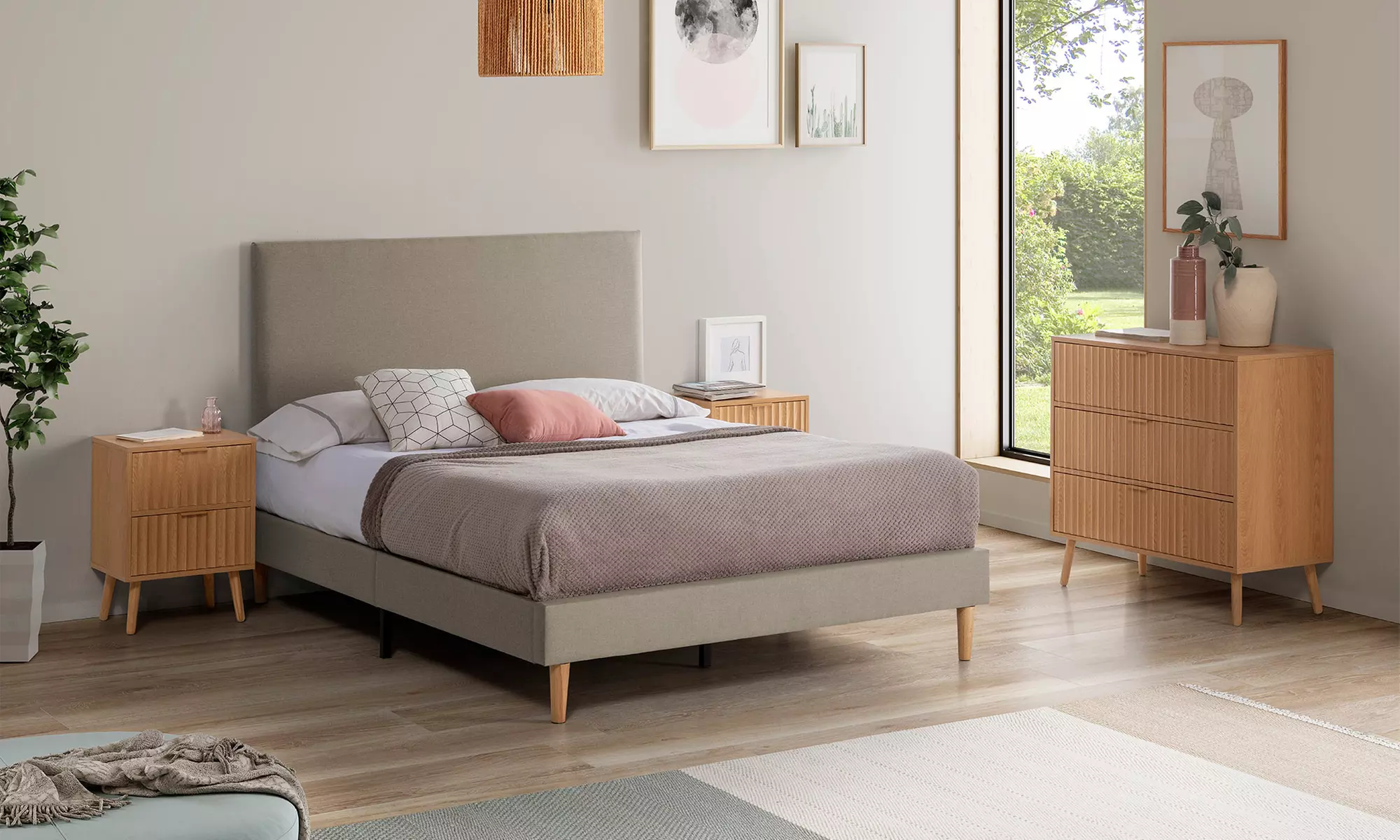 Cabecero tapizado en tela modelo Aura - Primary Image