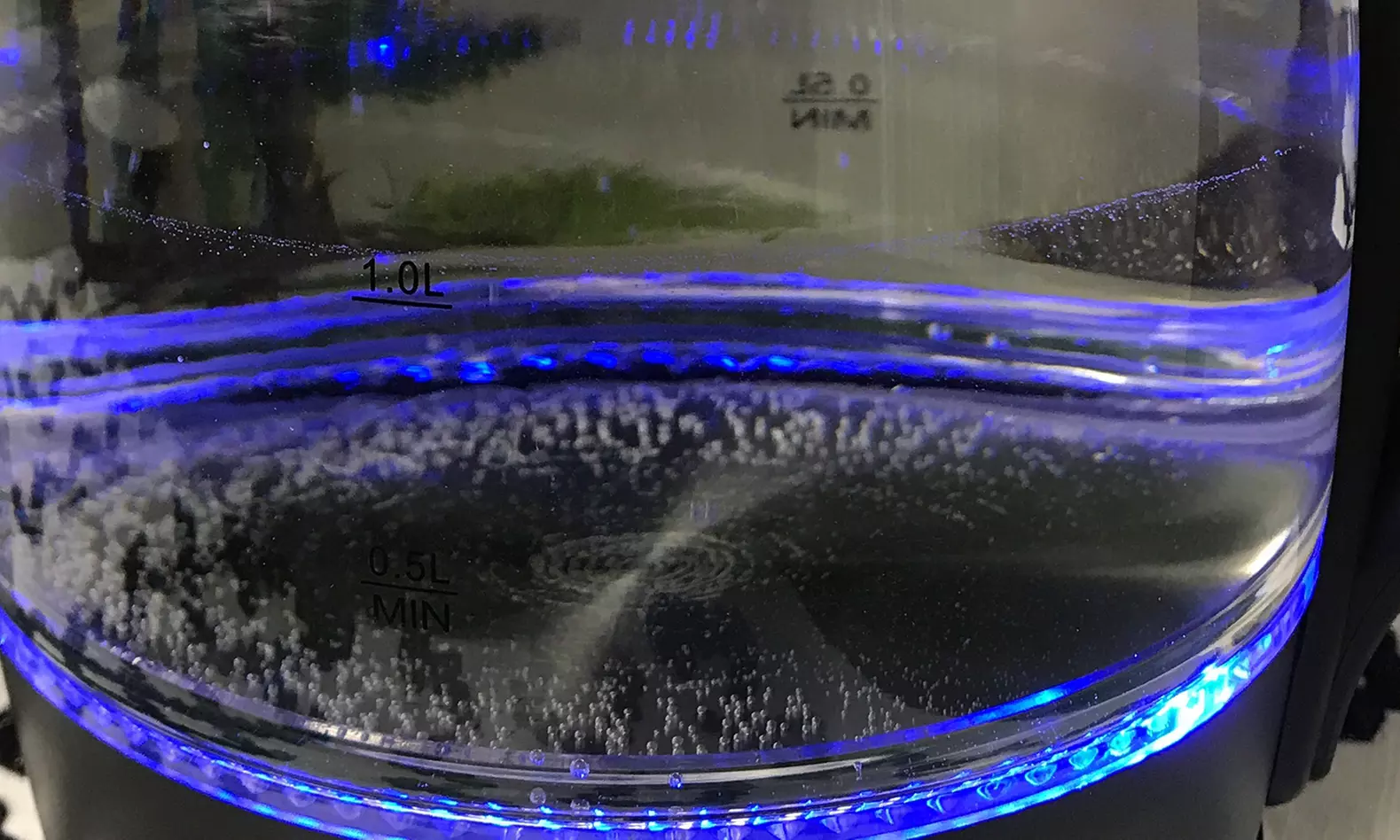 Mega Chef 90198372M 1.8L Glass and Stainless Steel Electric Tea Kettle - Second Medium