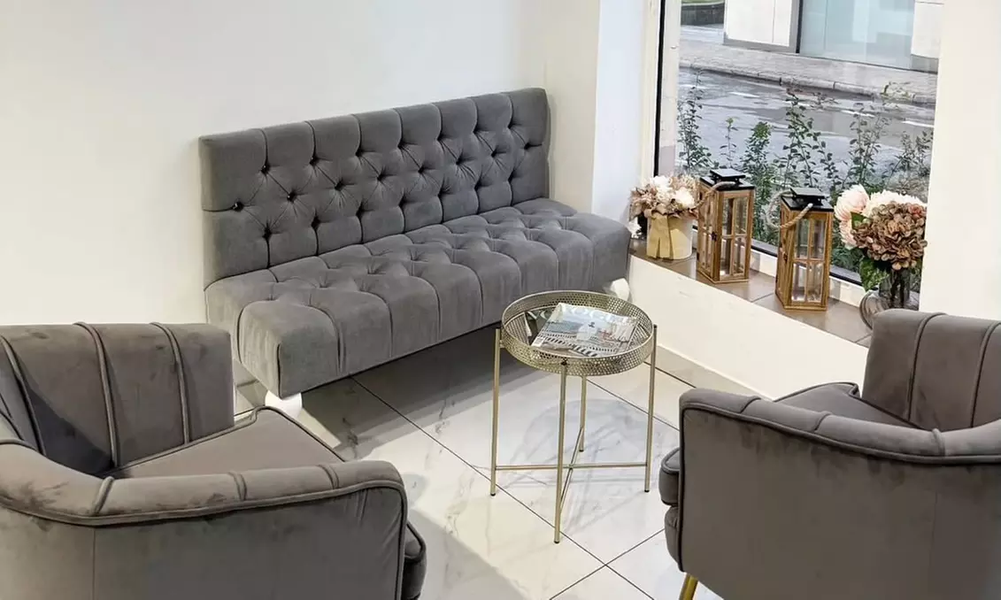 Pakiety zabiegów oczyszczających, odżywczych i dodających cerze blasku w MK Esthetic Clinic (do -72%) - Image 4