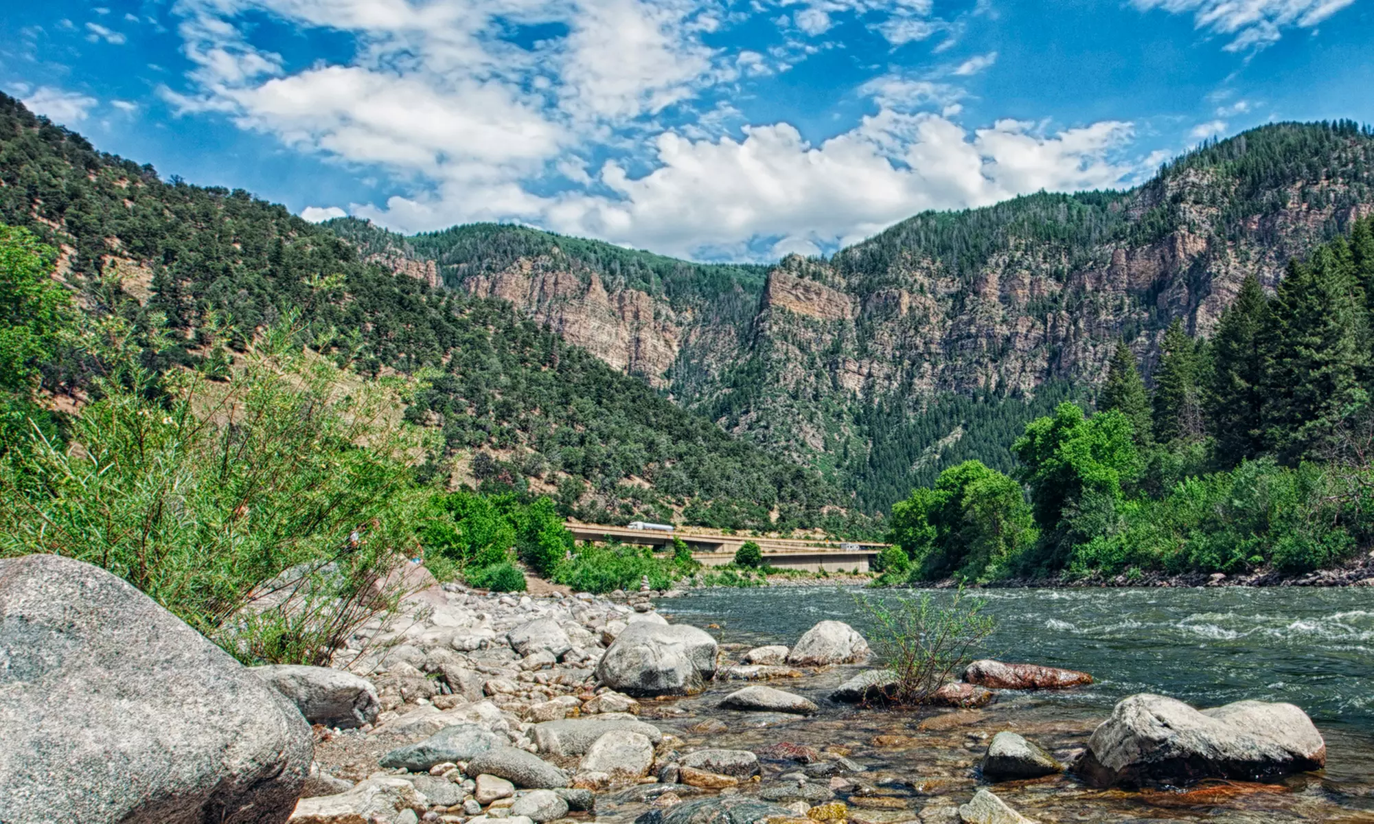 Stay at Sunlight Lodge Bed & Breakfast in Glenwood Springs, CO, with Dates into September - Primary Image