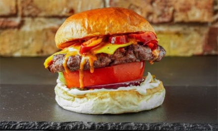 Für 1 Person: Saftiger Burger nach Wahl inklusive Pommes - Dr Burger