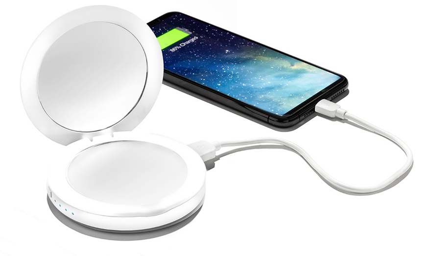 Image 3: Globrite LED Power Bank Mirror