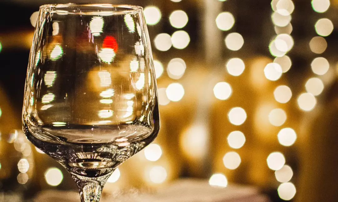 High / Luxury High Tea Experience With Take-home Gift!