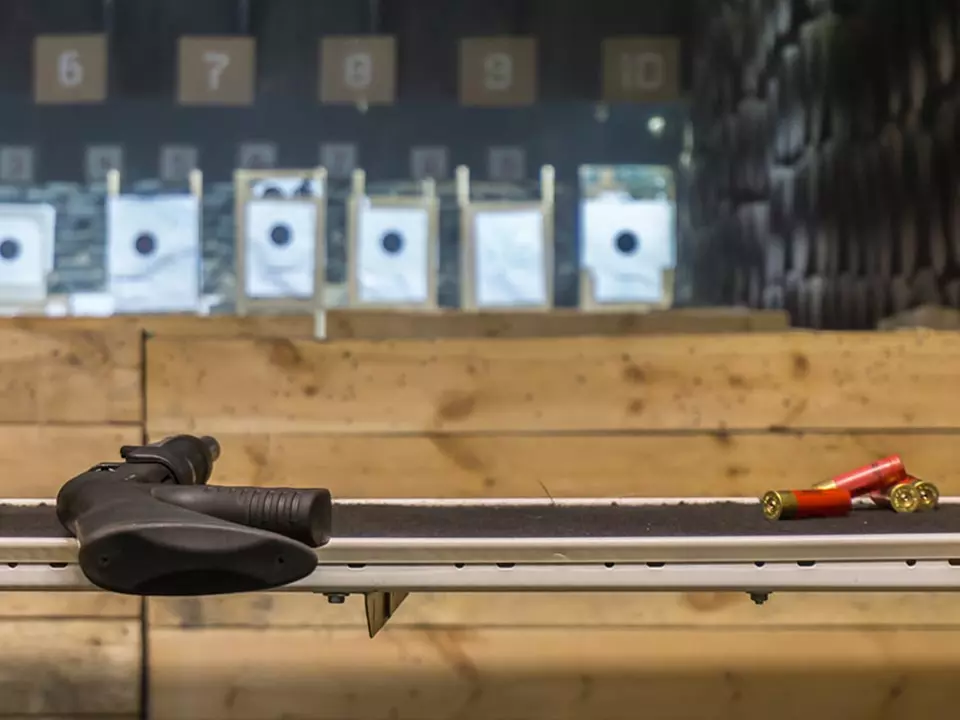 Karta podarunkowa ważna 12 miesięcy na usługi w Strzelnicy Colt