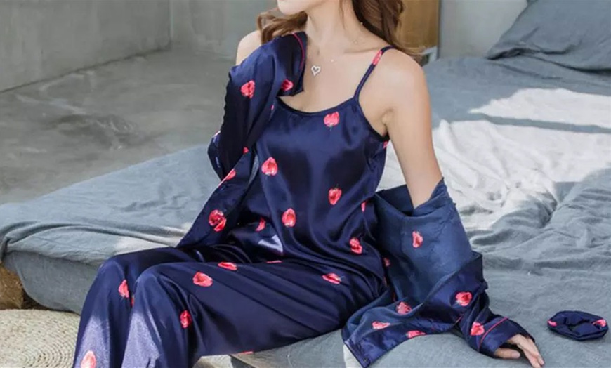 Image 16: Women's Seven-Piece Pyjamas Set