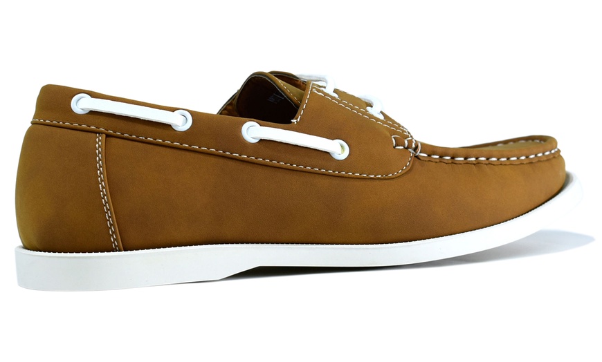 Image 19: Men's Slip-On Boat Shoes