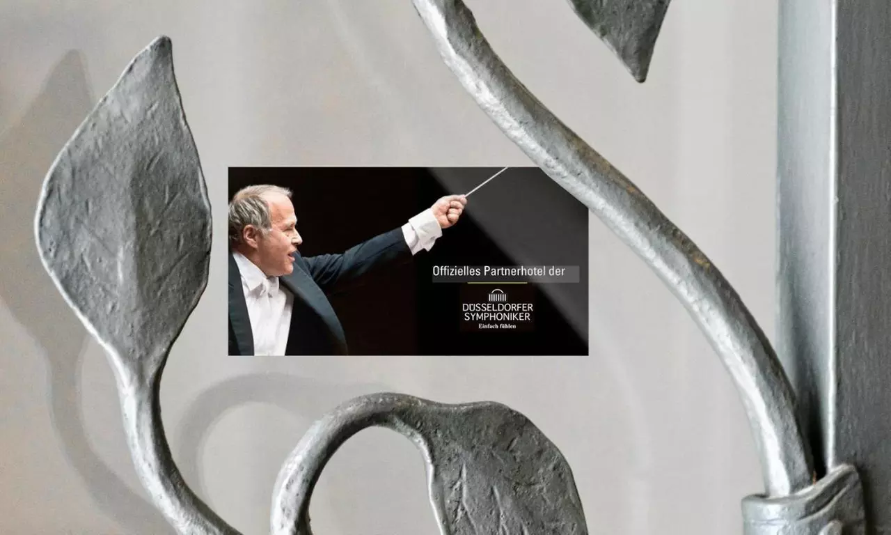 Düsseldorf: 2-3 Nächte mit Frühstück, Welcome Drink & VRR Ticket