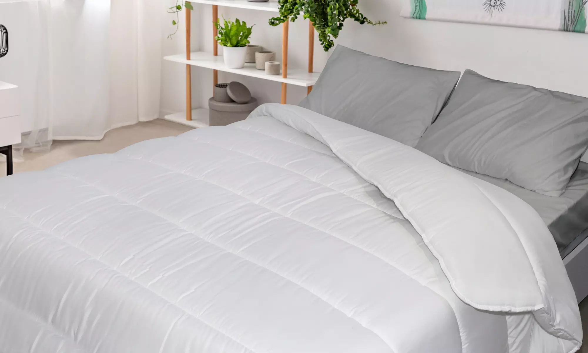 Couette chaude 250 g effet "peau de pêche" modèle "Morbidissimo" - Primary Image