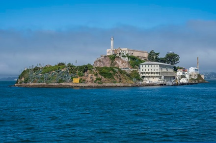 Alcatraz Highlights Tour - Ticket + Ferry + Self-Guided App - Pintours - San Francisco