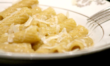 Menu mediterraneo con dolce e calice di vino per 2 o 4 persone al Viecce Bistrò (sconto fino a 42%)