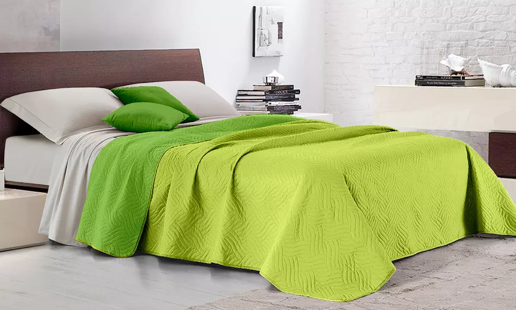 Zweifarbige Tagesdecke