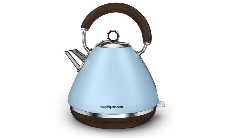 Image 6: Morphy Richards Kettle & Toaster