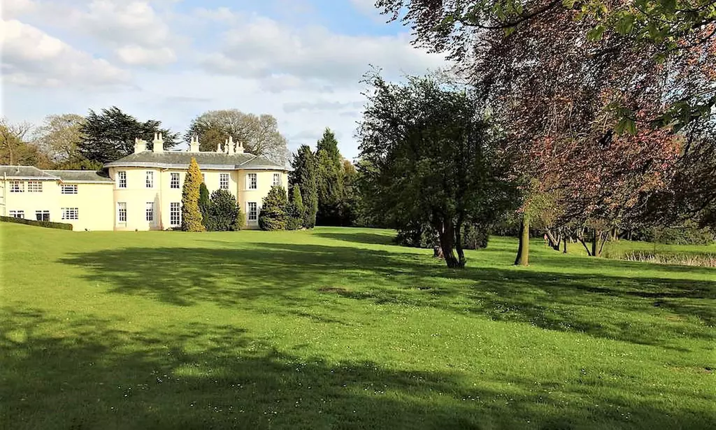 Nottinghamshire: 4* Double or Superior Room with Breakfast, and More