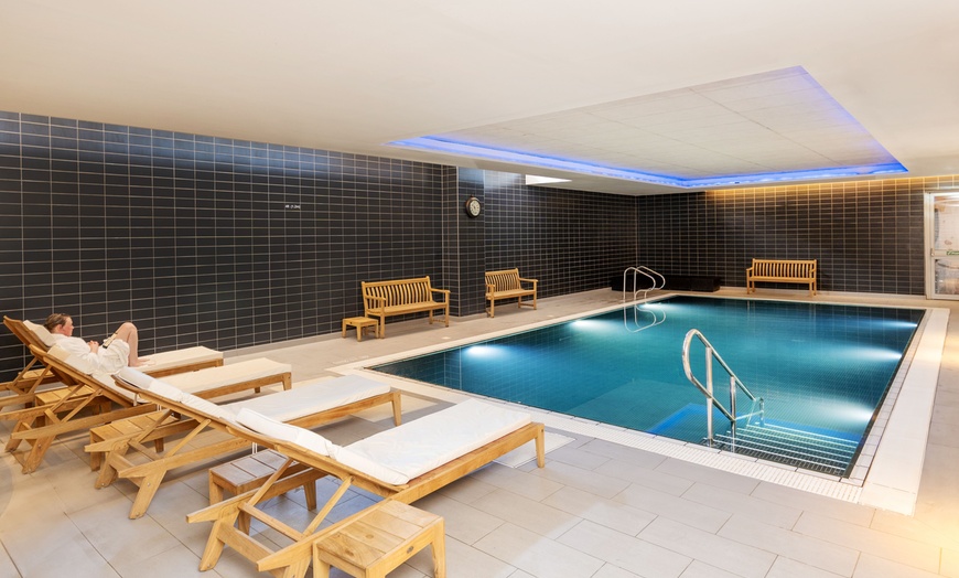 Image 3: Luxurious Spa Day w/ Treatments, Prosecco & Optional Afternoon Tea