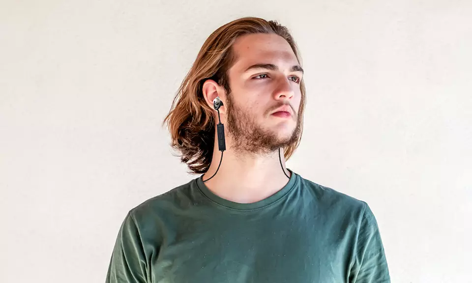 Case Logic Wireless Bluetooth Earbuds with Mic - Second Medium