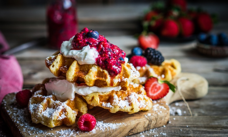 Image 1: Bis zu 43% Rabatt auf den Pfannkuchen-/Waffelrestaurant bei Knusperz