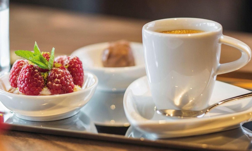 Image 15: Stuttgart: 1 Nacht + Frühstück u. Mercedes-Benz & Porsche Museum