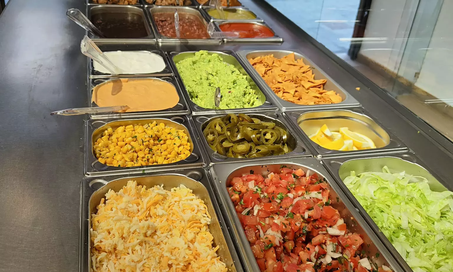 Menú mexicano para 2 en Burritos Valencia (Pza. San Lorenzo)