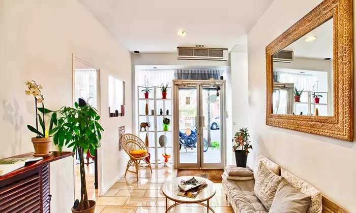 Soin blindage capillaire et brushing pour cheveux courts et longs au salon Beautés du Monde - Primary Image