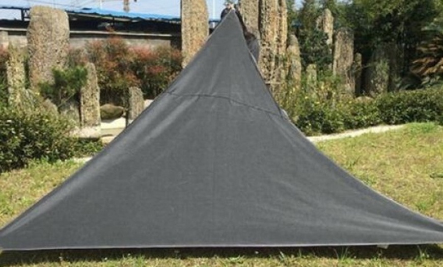 Image 9: Triangle Shade Camping Cloth