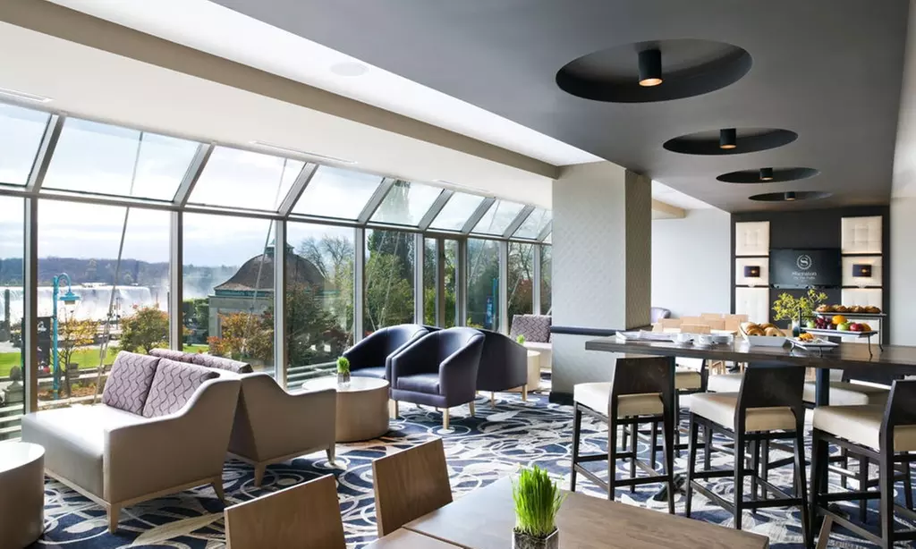 ✈ Iceland, Niagara & New York: 6 or 9 Nights with Hotel Stay & Flights