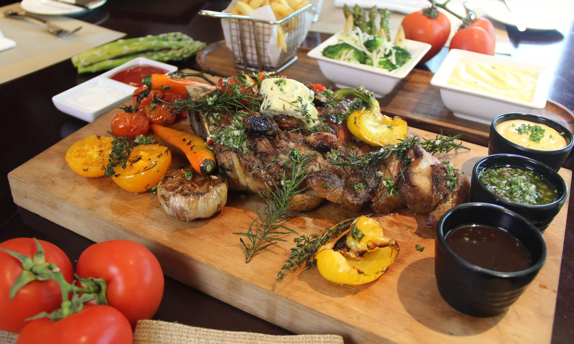 Florentine Steak Meal with Drinks for Up to Eight at Spaccanapoli Ristorante at 5* Crowne Plaza (Up to 20% Off*) - Image 3