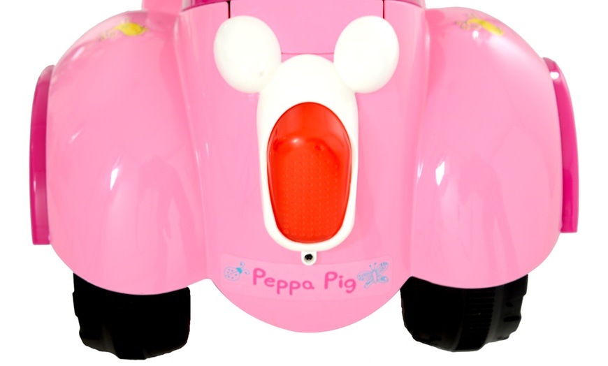 Image 2: Peppa Pig Battery-Operated Motorbike