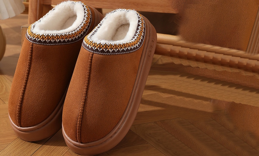 Image 7: Cosy Faux Fur Sheepskin Lined Mini Snug Slippers