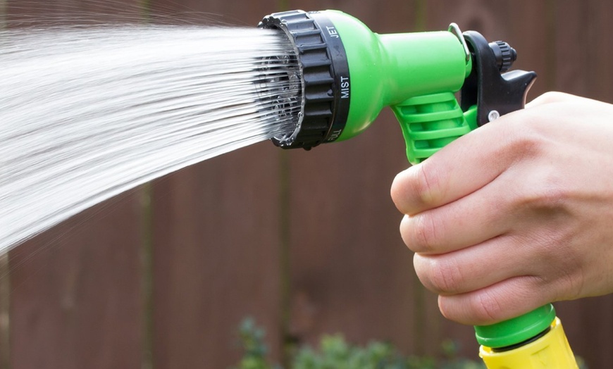 Image 5: Hose on Reel with Spray Gun