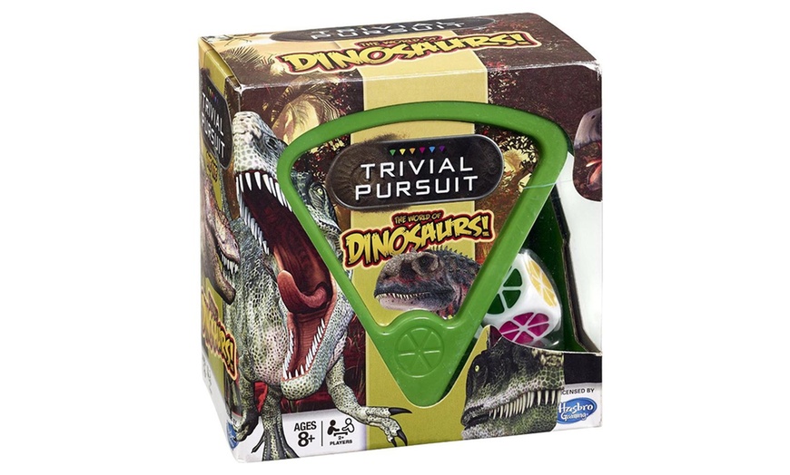 Image 8: Trivial Pursuit Set