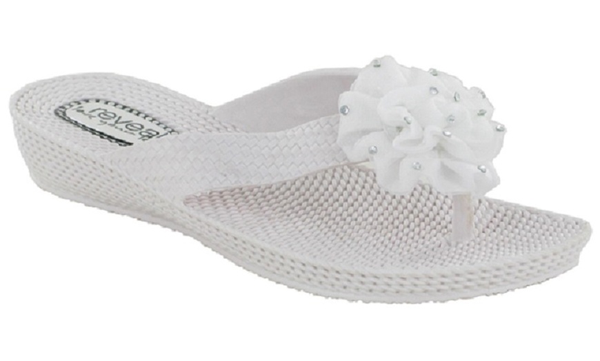 Image 5: Women's Flower Flip-Flops