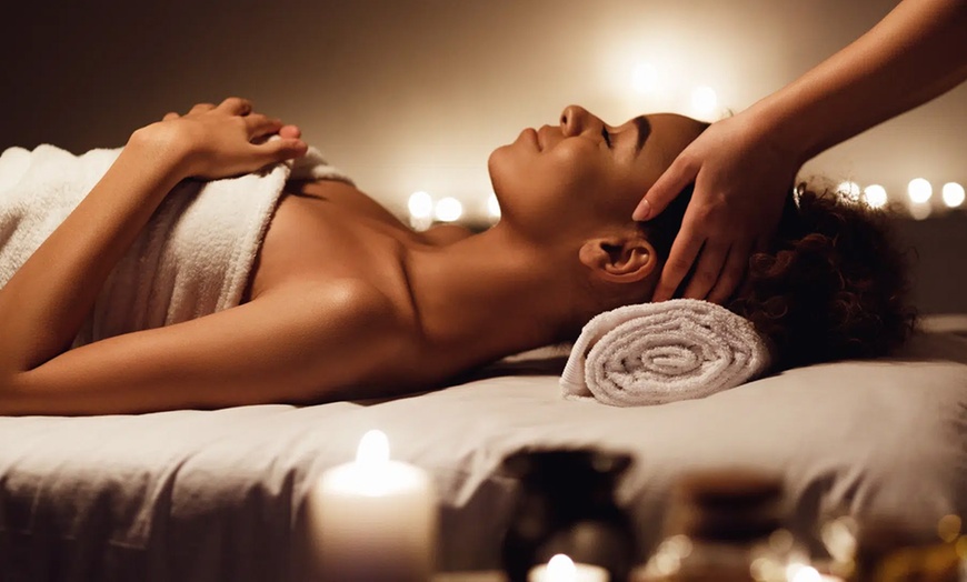 Image 1: Votre parenthèse bien-être : modelage relaxant ou madérothérapie