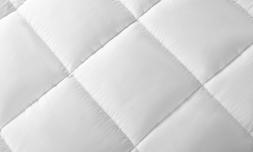 Image 5: Surmatelas 100% microfibre, Sampur
