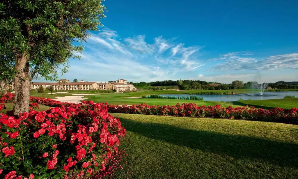 Lago di Garda 4*: Soggiorno con colazione o mezza pensione e Spa