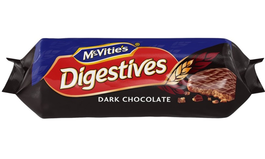 Image 5: 12 McVitie's Biscuits Variety Box