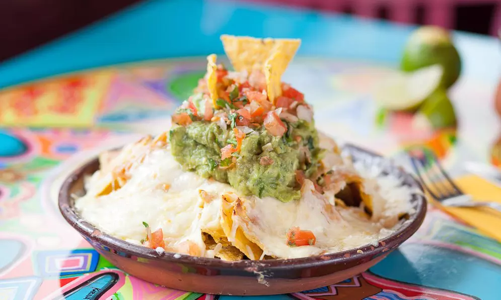 Menú degustación mexicano para dos personas con entrante, tacos y bebidas, con hasta un 25% de descuento - Primary Image