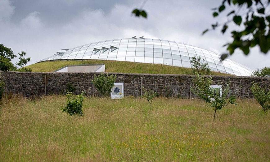 Image 3: Botanic Garden Entry