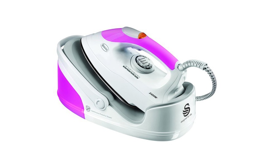 Image 2: Swan 2400W Steam Generator Iron