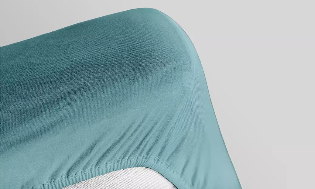 Set copripiumino e federe in microfibra con lenzuolo sotto