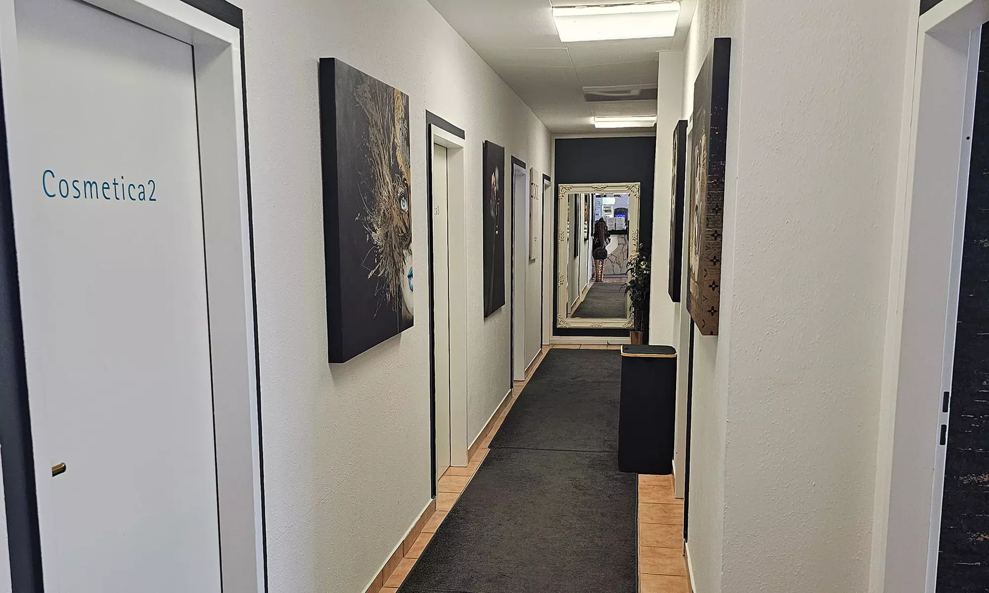 Frisches Aussehen: 1x 60 Min. Microneedling mit Hyaluron für das Gesicht für 1 Person (bis zu 59% sparen) - Second Medium